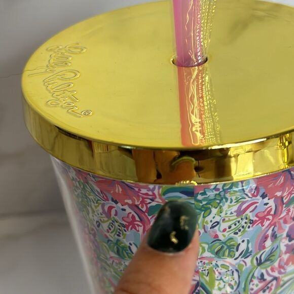 Lilly Pulitzer LILLYS FAVORITE THINGS Pattern drink plastic tumbler with straw - Picture 4 of 9